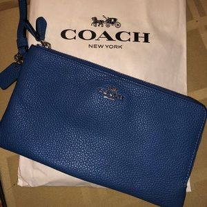 Authentic Coach Wristlet NWOT in periwinkle blue